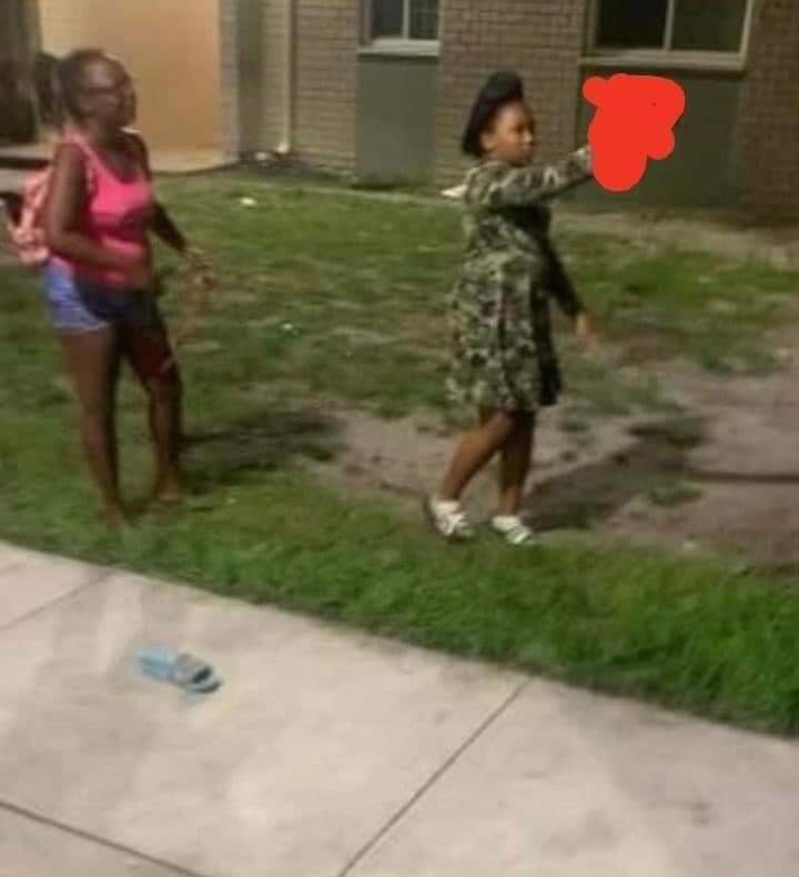 À 10 ans, elle tue par balle une voisine qui se battait avec sa&nbsp;mère